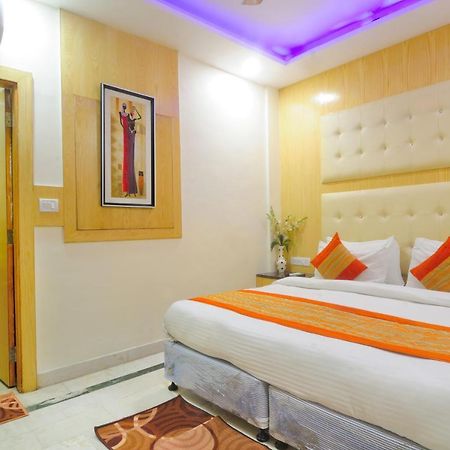 Hotel Karlo Kastle - Paharganj - Нью-Делі Екстер'єр фото
