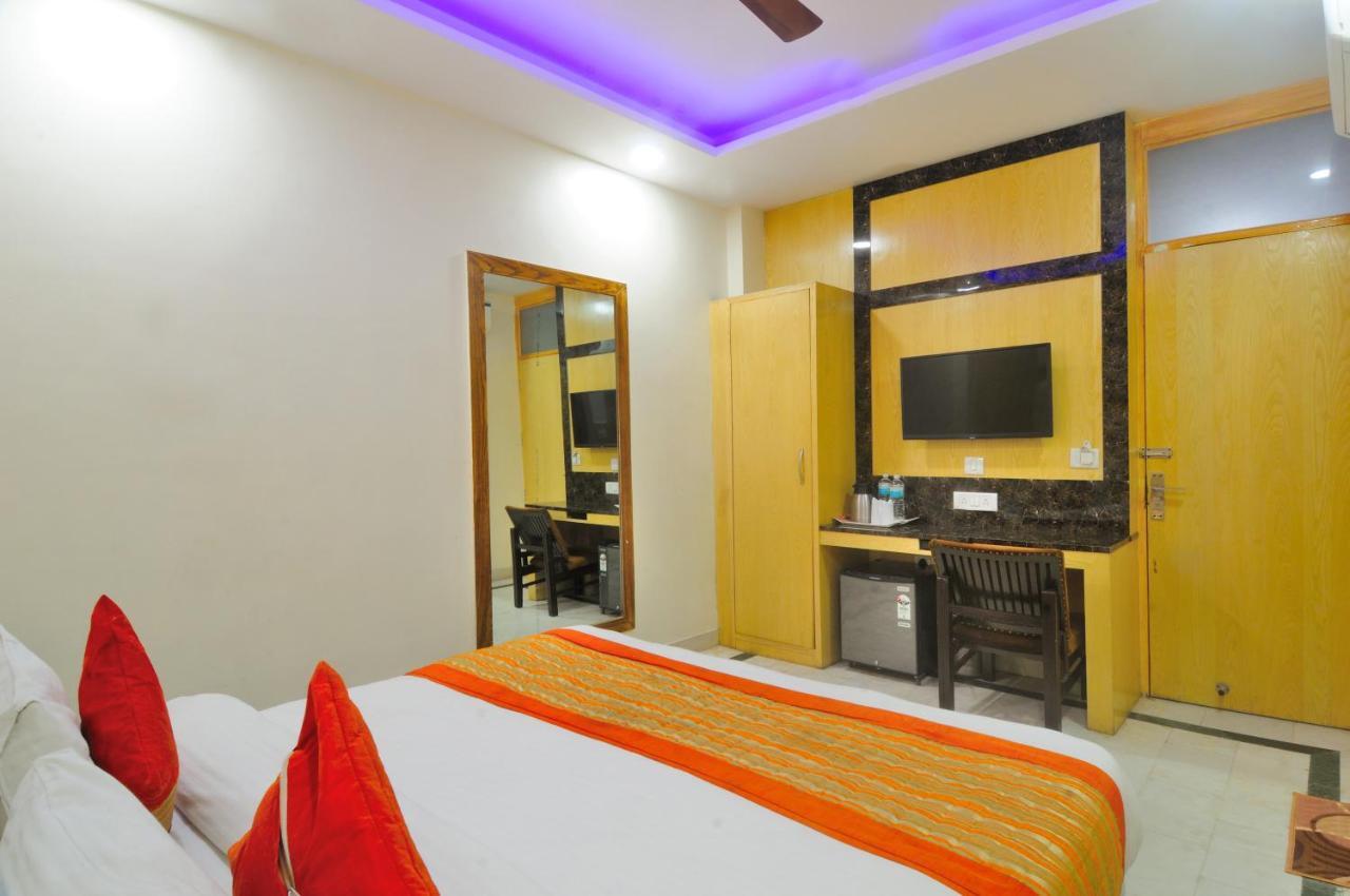 Hotel Karlo Kastle - Paharganj - Нью-Делі Екстер'єр фото