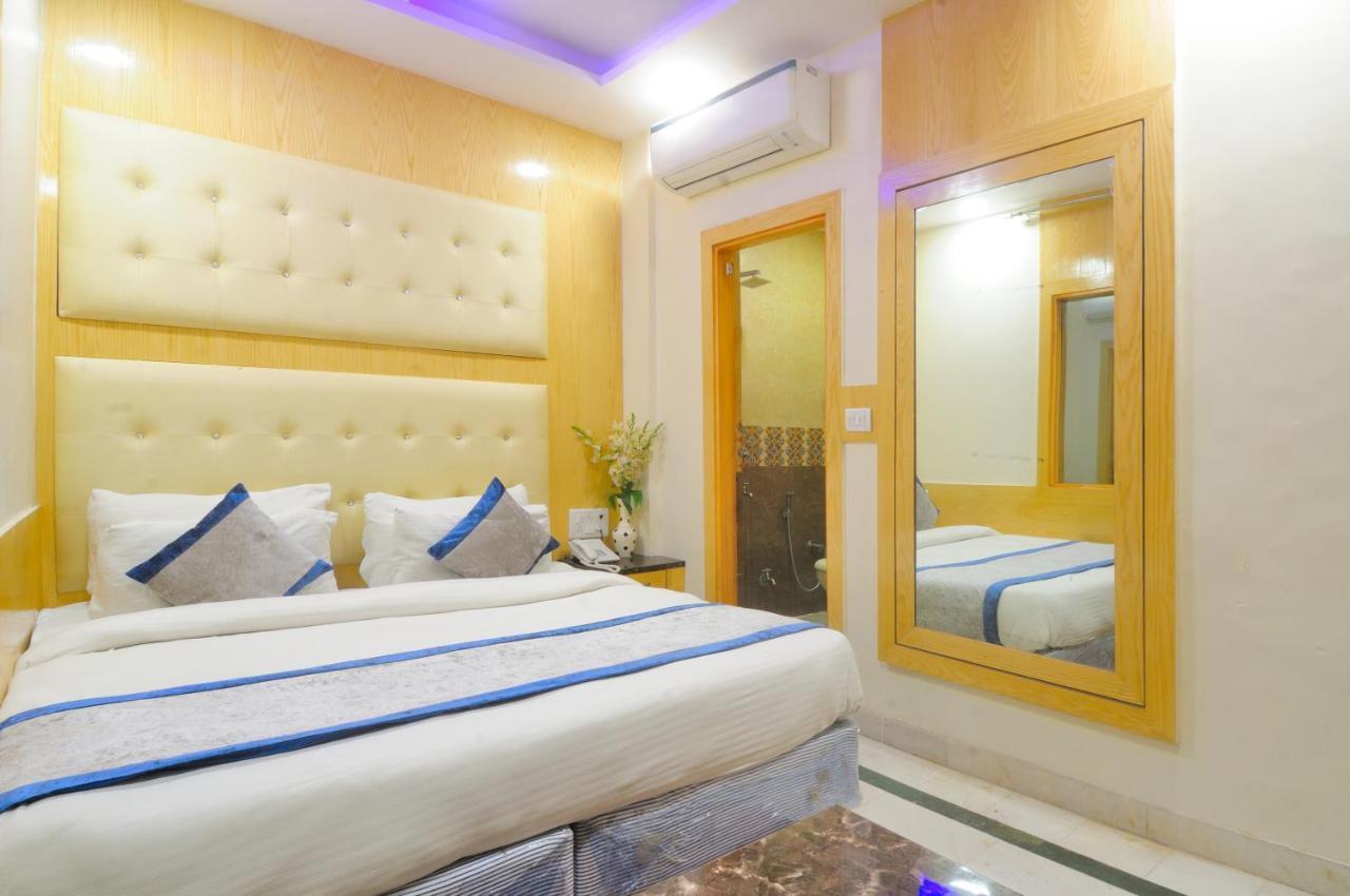 Hotel Karlo Kastle - Paharganj - Нью-Делі Екстер'єр фото