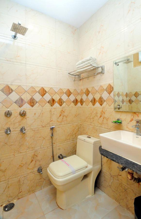Hotel Karlo Kastle - Paharganj - Нью-Делі Екстер'єр фото